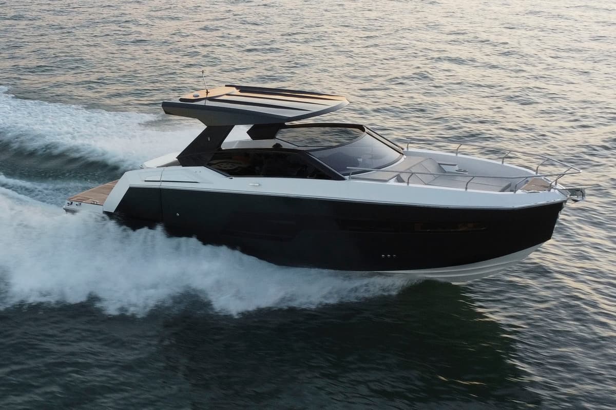 NAUTILUS 58